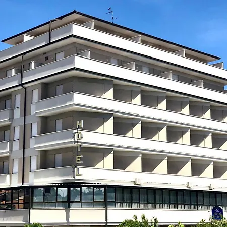 Riviera Hotel 3*