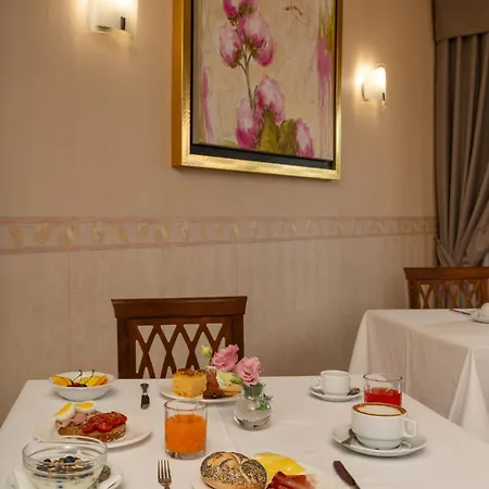 Riviera Hotel