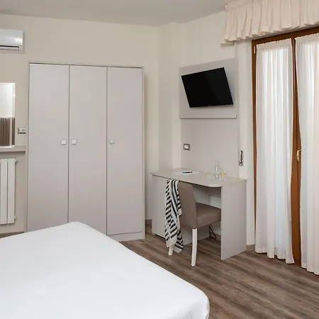 Riviera Ξενοδοχείο
