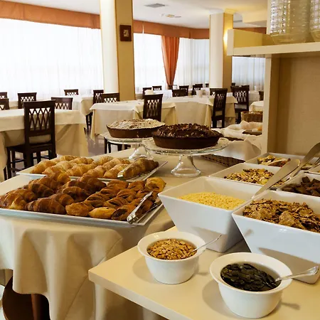 Riviera 3*