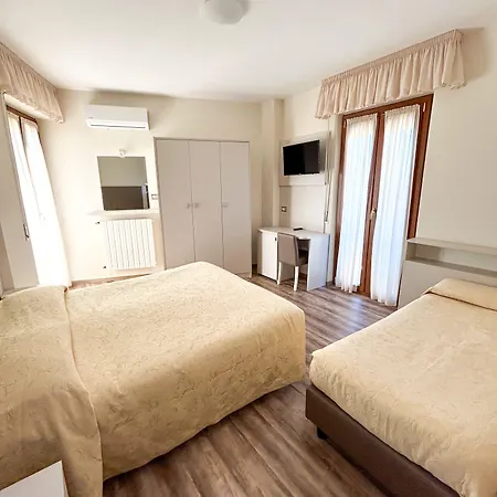 Riviera Hotel 3*