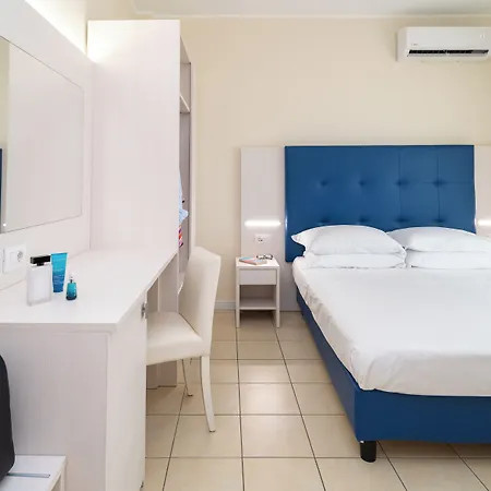 Riviera 3*